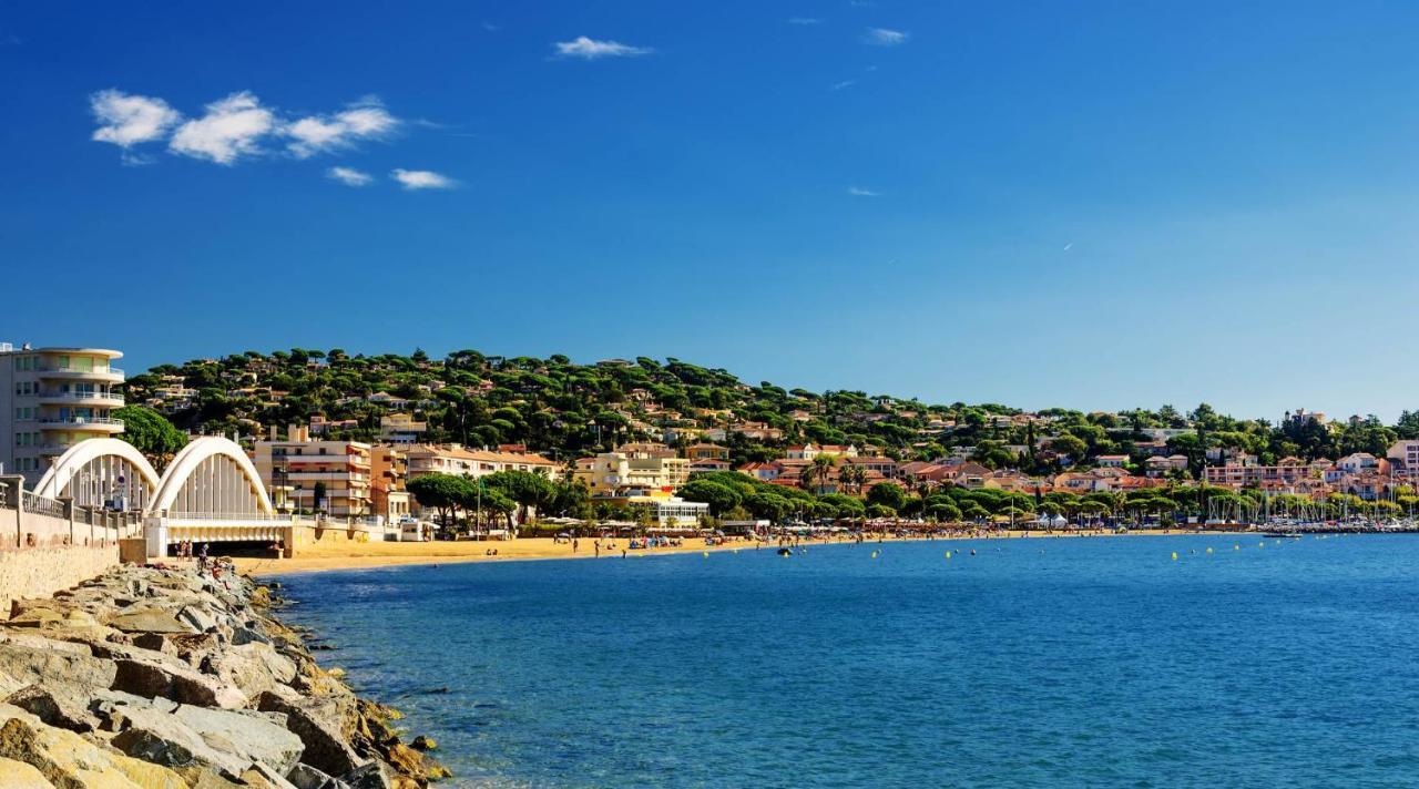 Appartement T2 : Jardin, Piscine, Parking A Sainte-Maxime Exteriér fotografie